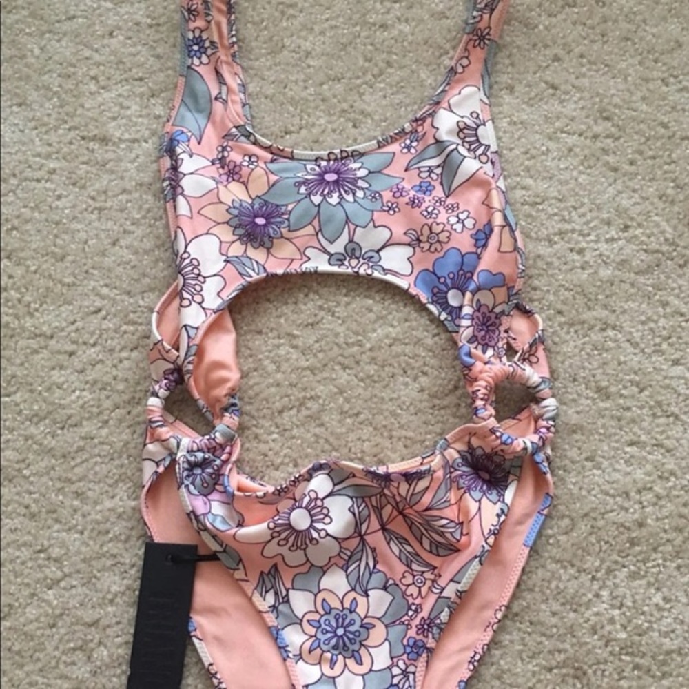 ISO Triangl Sophia One Piece